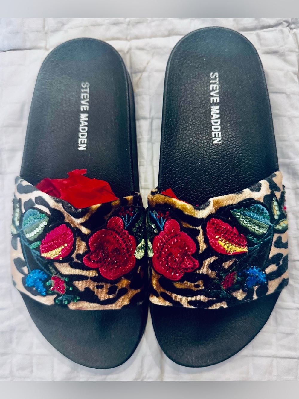 STEVE MADDEN Sequined Animal Print Slides Size 6
